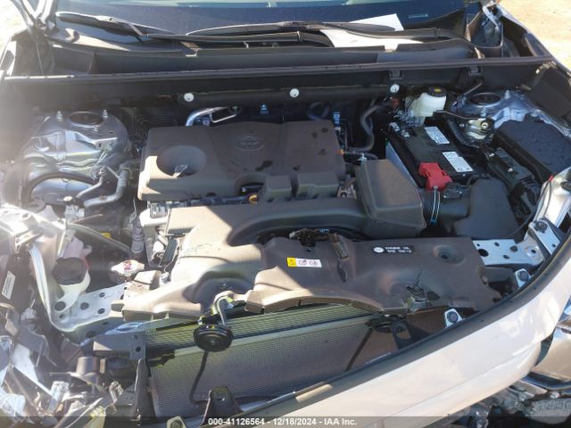 2T3H1RFV7RC295924 Toyota RAV4 LE