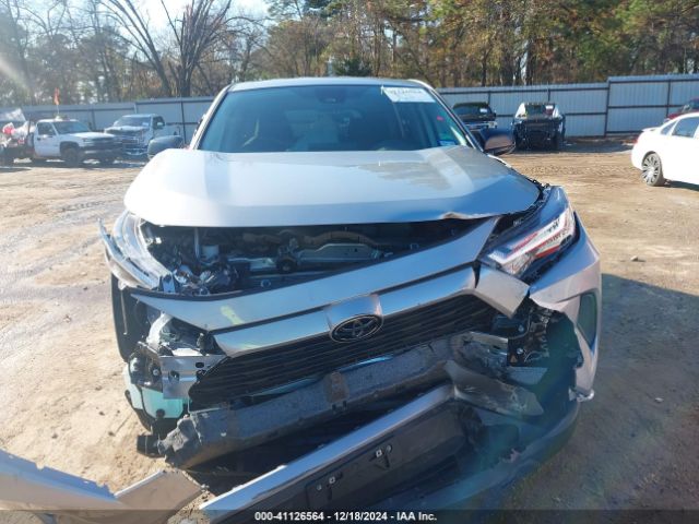 2T3H1RFV7RC295924 Toyota RAV4 LE