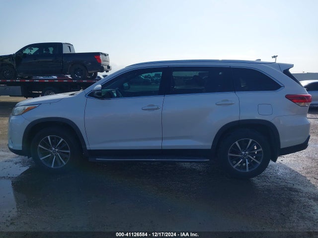 Toyota Highlander Xle 2019 5TDKZRFH1KS572002 Image 14