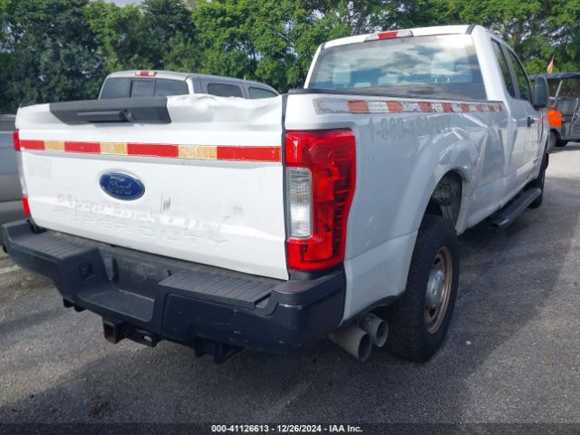 1FT7X2ATXHEB45382 Ford F-250 Xl