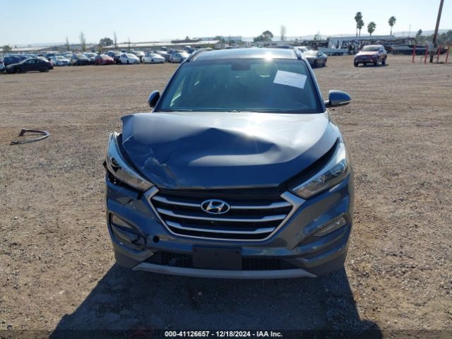 KM8J33A22JU623798 Hyundai Tucson Value