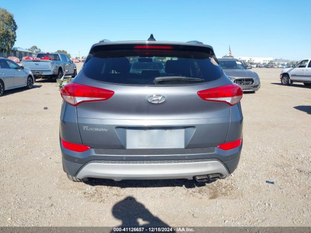 KM8J33A22JU623798 Hyundai Tucson Value
