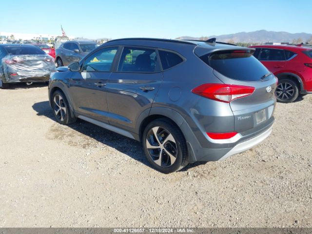 KM8J33A22JU623798 Hyundai Tucson Value
