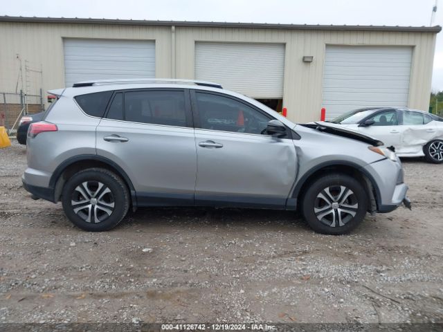 JTMZFREV6JJ175170 Toyota RAV4 LE