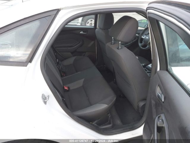 1FADP3F26EL403063 Ford FOCUS SE