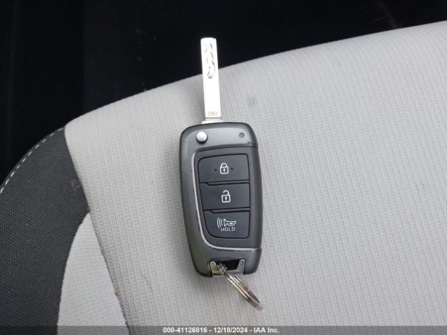 KMHRC8A34MU098479 Hyundai Venue Sel
