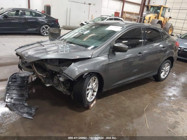 1FADP3F27JL294817 Ford FOCUS SE