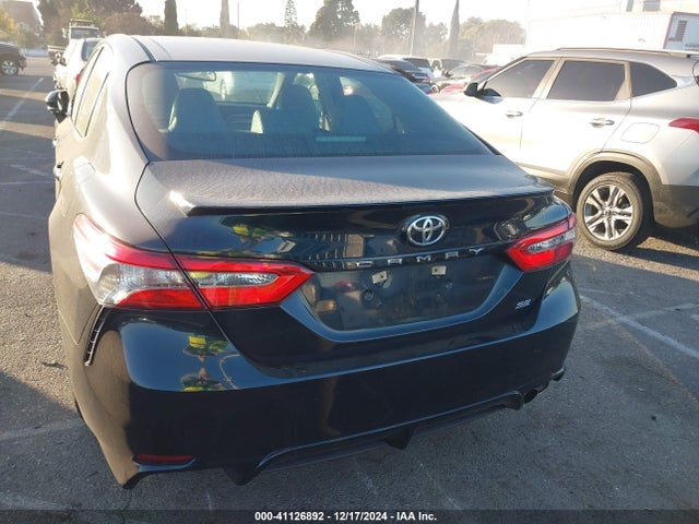 Toyota CAMRY SE 2018 4T1B11HK4JU549756 Image 16