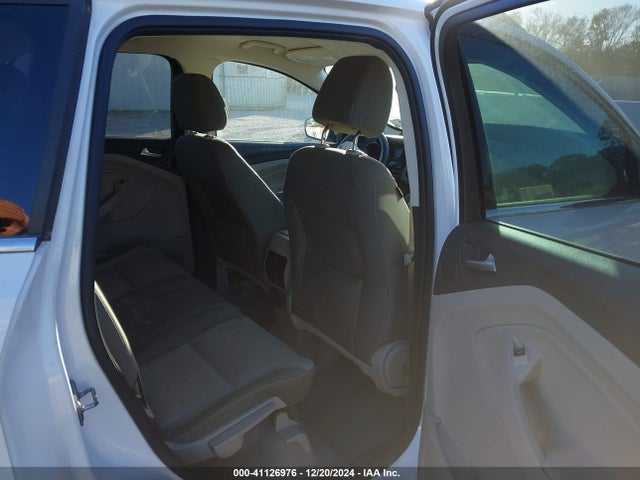 1FMCU9GX8GUC82489 Ford ESCAPE SE