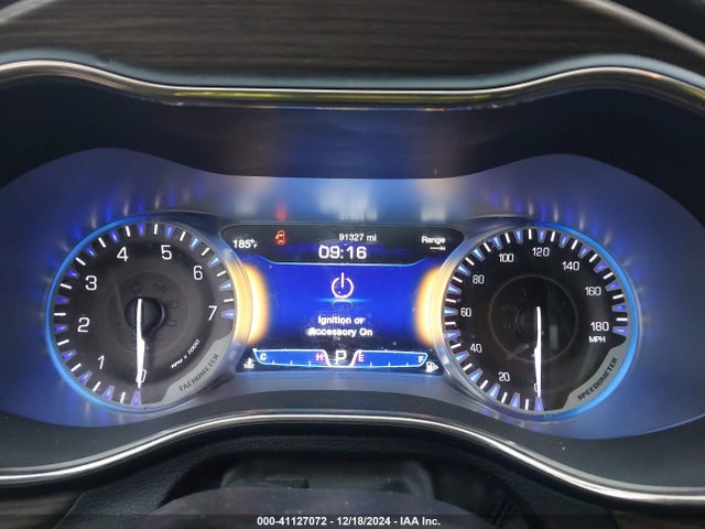 1C3CCCEG3FN511228 Chrysler 200 C