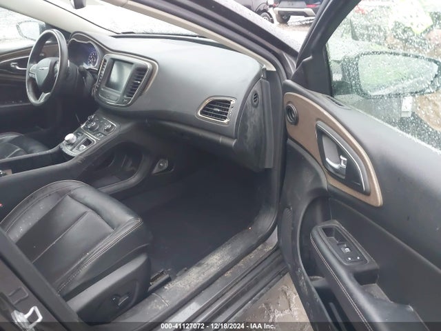 1C3CCCEG3FN511228 Chrysler 200 C