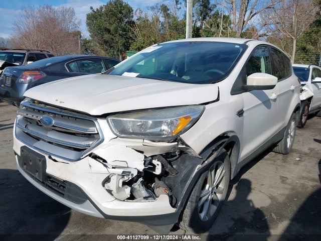 Ford ESCAPE SE 2017 1FMCU9G93HUE43978 Image 2