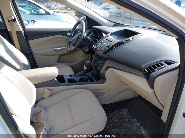 Ford ESCAPE SE 2017 1FMCU9G93HUE43978 Image 5