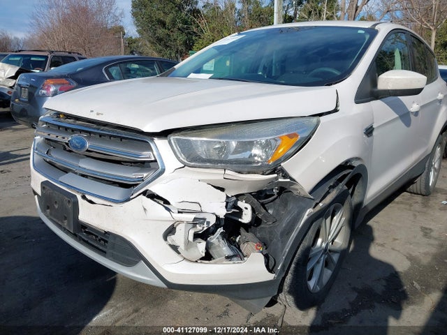 Ford ESCAPE SE 2017 1FMCU9G93HUE43978 Image 6