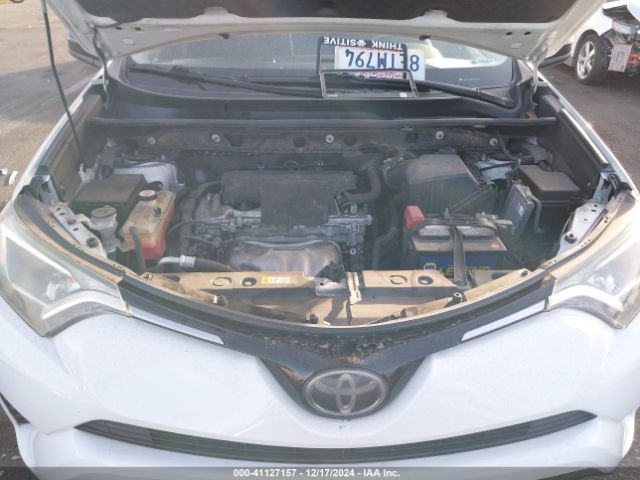 JTMZFREVXJJ196751 Toyota RAV4 LE
