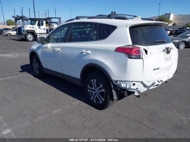 JTMZFREVXJJ196751 Toyota RAV4 LE