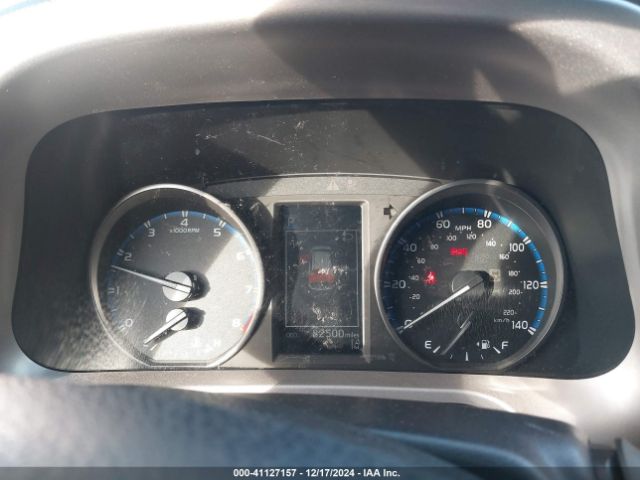 JTMZFREVXJJ196751 Toyota RAV4 LE