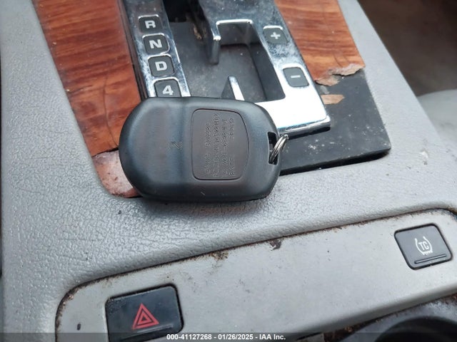2006 CADILLAC STS 1G6DC67A460199396 Photo 10