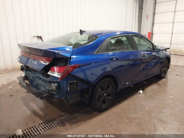 5NPLM4AG7MH017746 Hyundai ELANTRA SEL