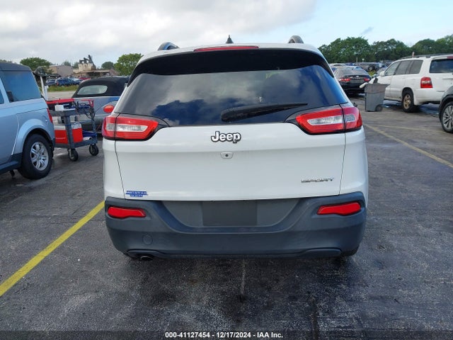 1C4PJLAB3GW258601 Jeep Cherokee Sport