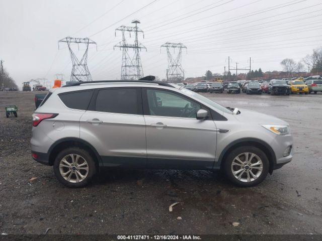 1FMCU9HD8JUA60238 Ford ESCAPE SEL