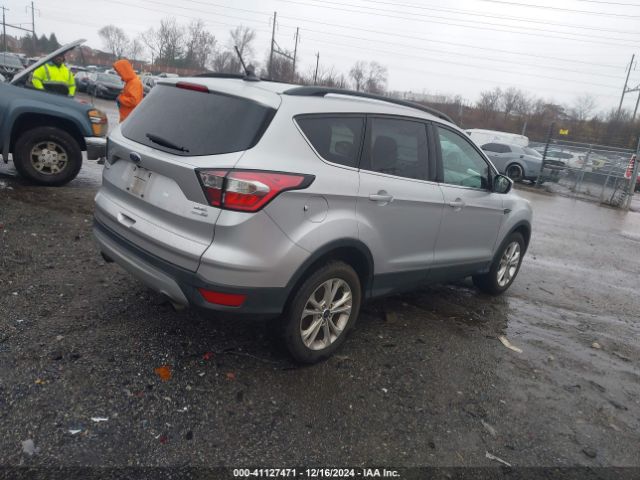 1FMCU9HD8JUA60238 Ford ESCAPE SEL