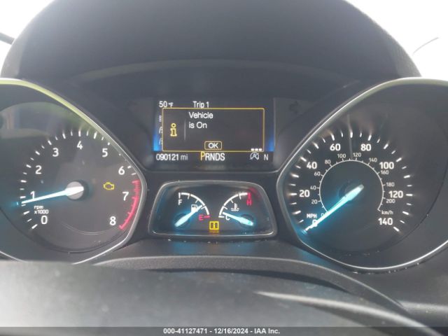 1FMCU9HD8JUA60238 Ford ESCAPE SEL