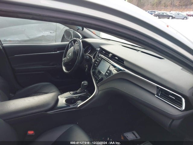 4T1B11HK2JU641688 Toyota CAMRY SE