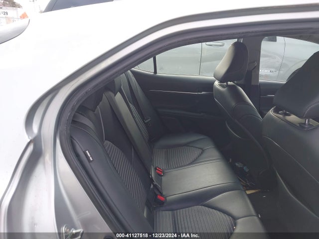 4T1B11HK2JU641688 Toyota CAMRY SE