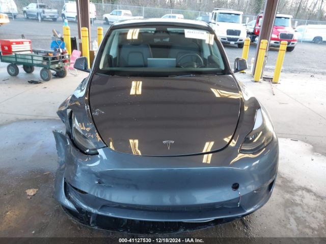 7SAYGDED0PF963061 Tesla Model Y Rwd