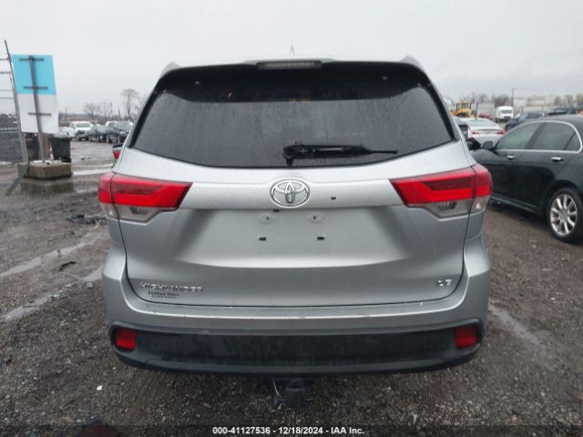 5TDZZRFH0KS293817 Toyota Highlander Le Plus