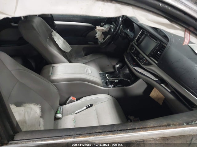 5TDJKRFH1ES060597 Toyota Highlander Xle V6