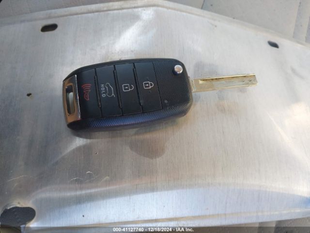 5XYPG4A37GG146328 KIA Sorento 2.4l Lx
