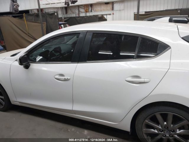 3MZBN1M37JM165706 Mazda Mazda3 Grand Touring
