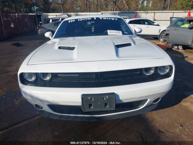 2C3CDZAG3JH199404 Dodge Challenger Sxt Plus
