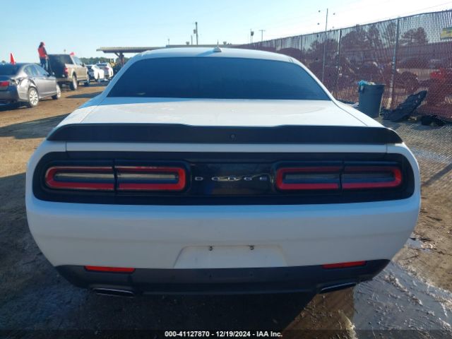 2C3CDZAG3JH199404 Dodge Challenger Sxt Plus