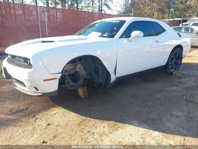 2C3CDZAG3JH199404 Dodge Challenger Sxt Plus