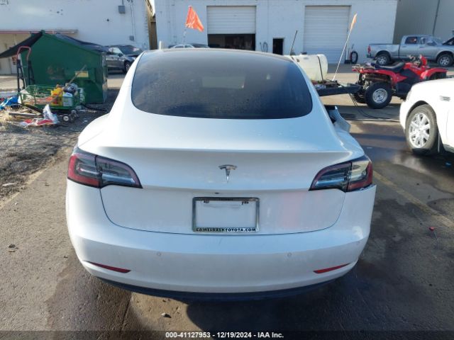 5YJ3E1EA9KF483711 Tesla MODEL 3