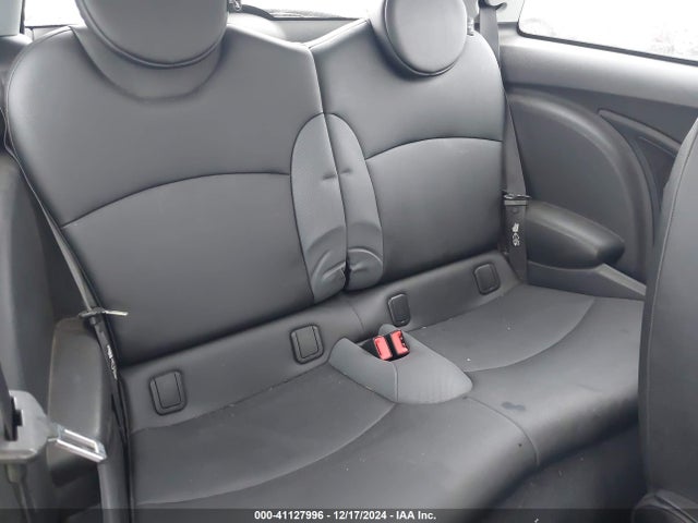 2009 MINI COOPER WMWMF335X9TW75064 Photo 7