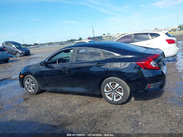 Honda Civic Lx 2018 2HGFC2F51JH582009 Image 15