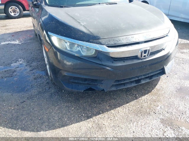 Honda Civic Lx 2018 2HGFC2F51JH582009 Image 6