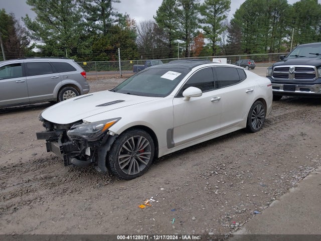 KIA Stinger Premium 2018 KNAE25LA2J6035359 Image 2