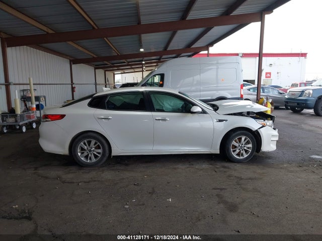KIA Optima Lx 2016 KNAGT4L35G5105419 Image 13