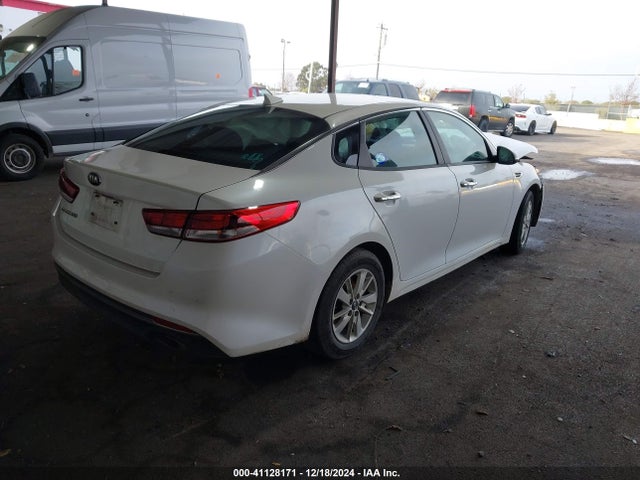 KIA Optima Lx 2016 KNAGT4L35G5105419 Image 4