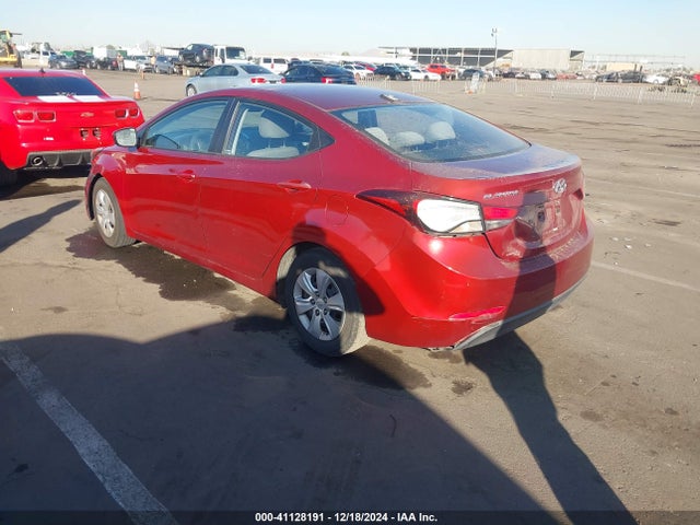 5NPDH4AE1GH668687 Hyundai ELANTRA SE