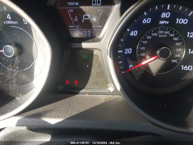 5NPDH4AE1GH668687 Hyundai ELANTRA SE