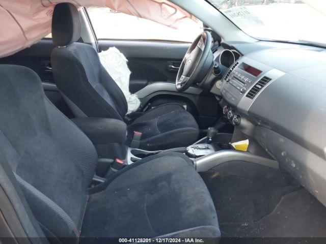 2011 MITSUBISHI OUTLANDER JA4AS2AW0BU016881 Photo 4