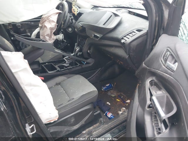 1FMCU9GD7JUA90543 Ford ESCAPE SE