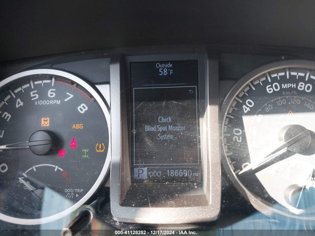 3TMGZ5AN2GM016106 Toyota Tacoma Limited