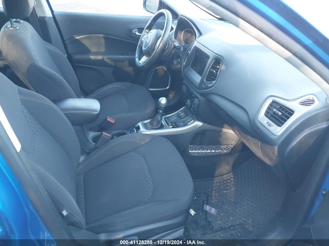 3C4NJDAB9KT846997 Jeep Compass Sport 4x4